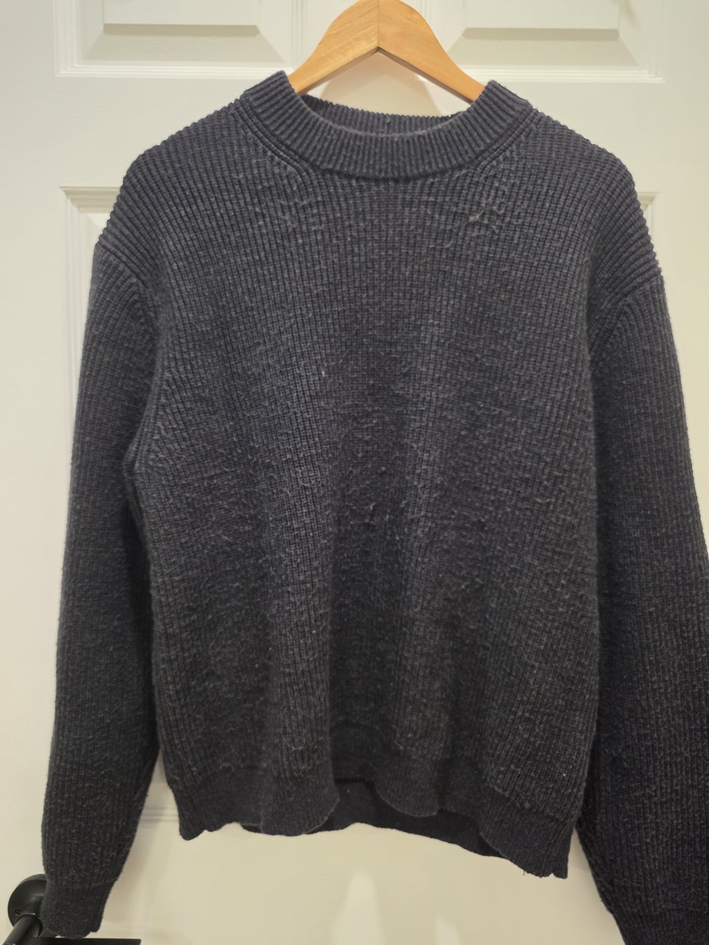 Zara Men's Charcoal Ribbed Crewneck Sweater